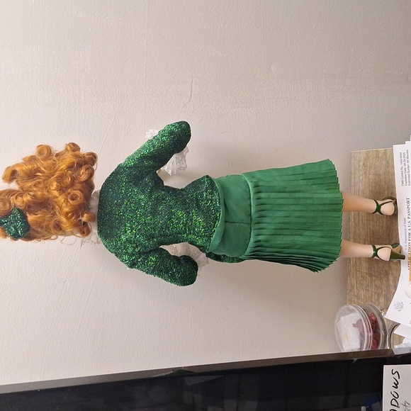 Porcelain Doll - Picture 2 of 3